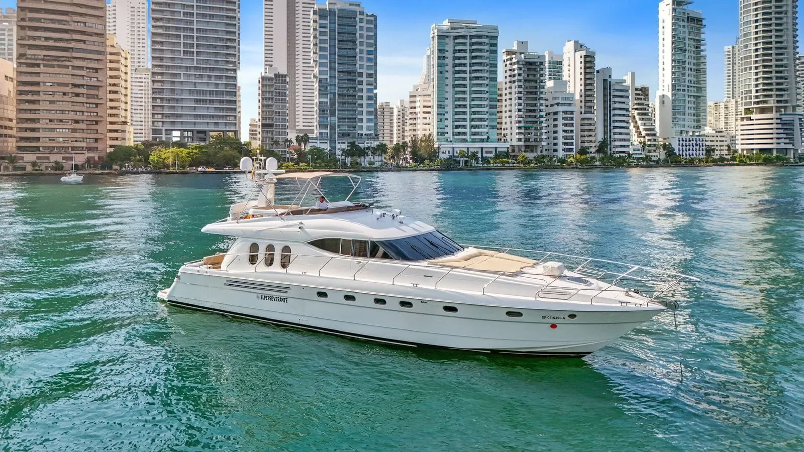 Luxury yacht · Rosario Islands, Barú & Cholón in Cartagena — photo 1 of 10