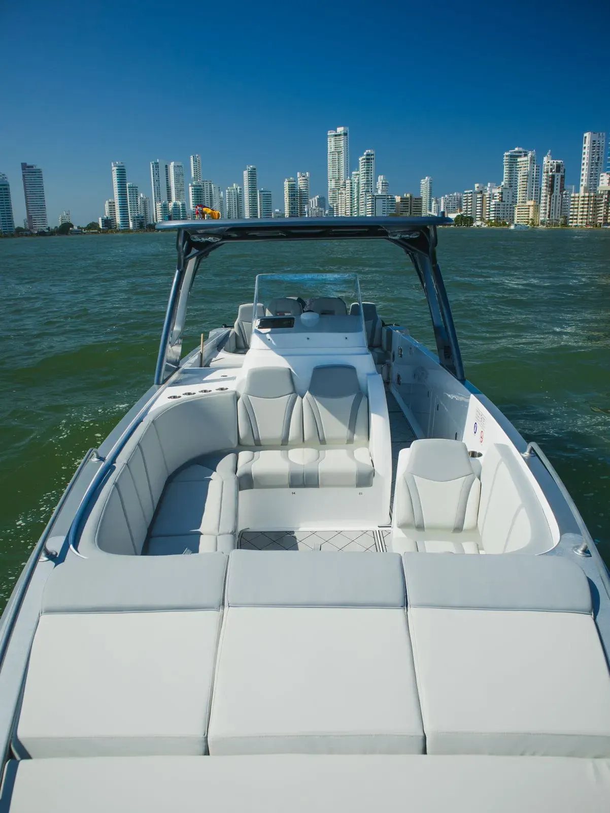 Sport boat charter in Cartagena — photo 6 of 7